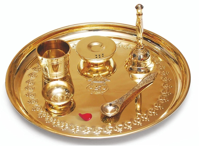 Signoraware Shubh Mangal Brass Pooja Thali Engraved with Diya, Agardan, Yachman, Ghanti Bell, Gilasiya (Set of 6 Pieces, Brass Glossy, Decorative Gifting Box Packed)