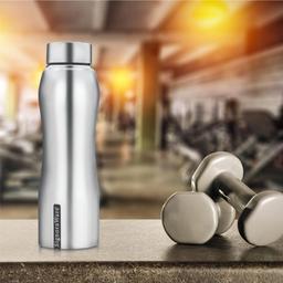 SignoraWare Lock 'N' Store Square 520ml and Signoraware Stainless Steel Fridge Water Bottle Matte Finish, 750ml/30mm, Silver