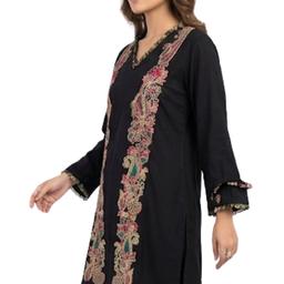 Black Kurta Featuring Kashmiri-Style Floral Thread Embroidery Along the Front Neckline